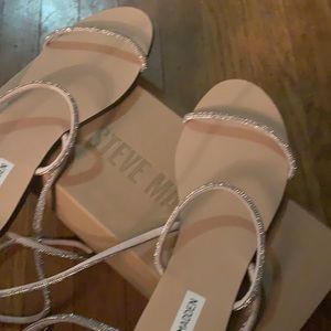 Steve Madden sandels